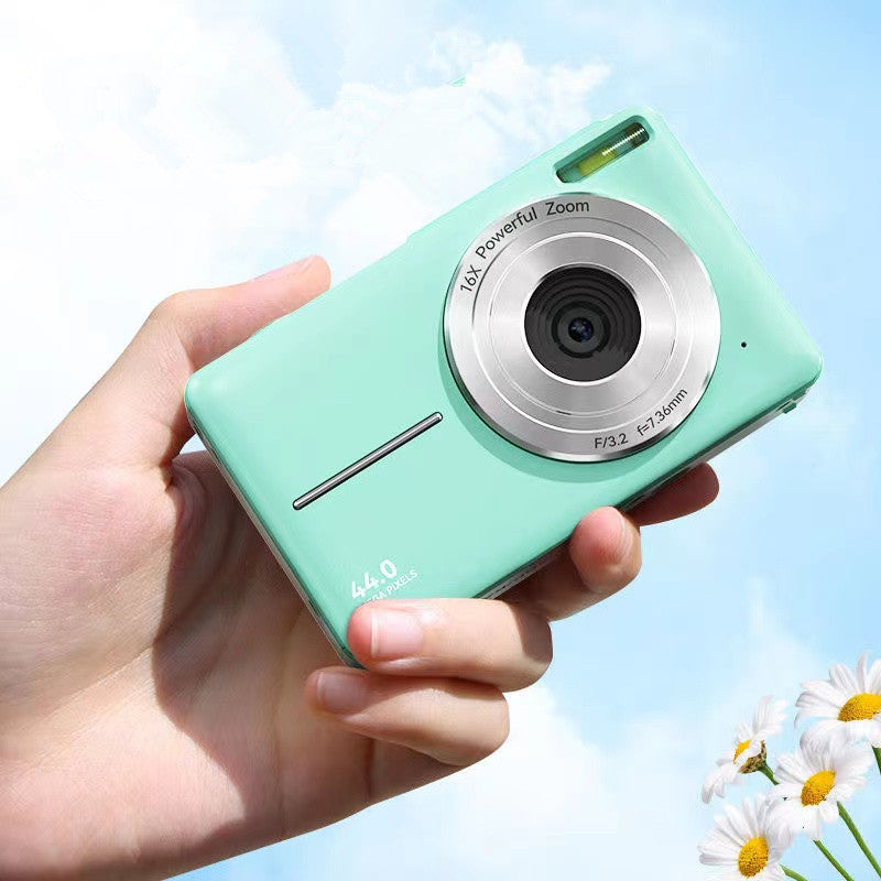 Compact Digital Camera (Retro CCD Style)