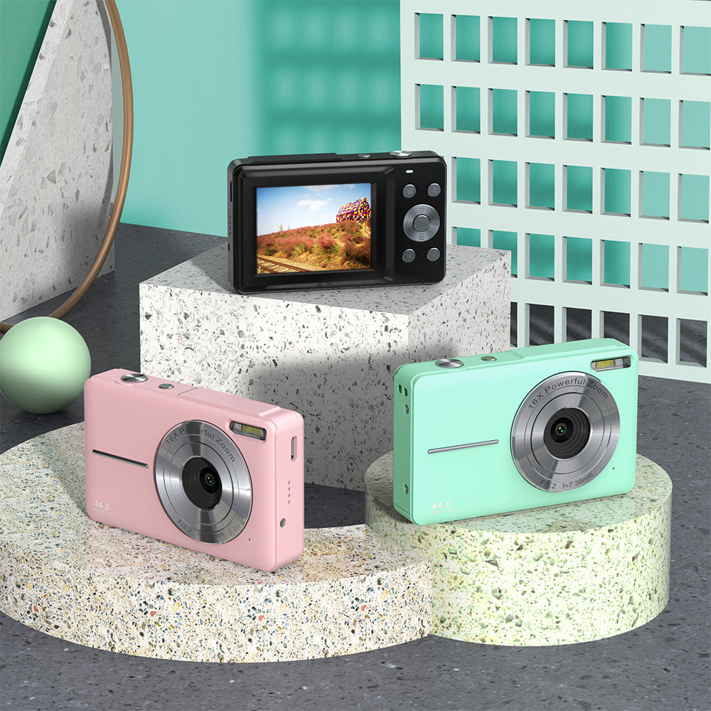 Compact Digital Camera (Retro CCD Style)